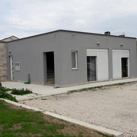 Apartments With A Parking Space Nin, Zadar - 13571 Экстерьер фото