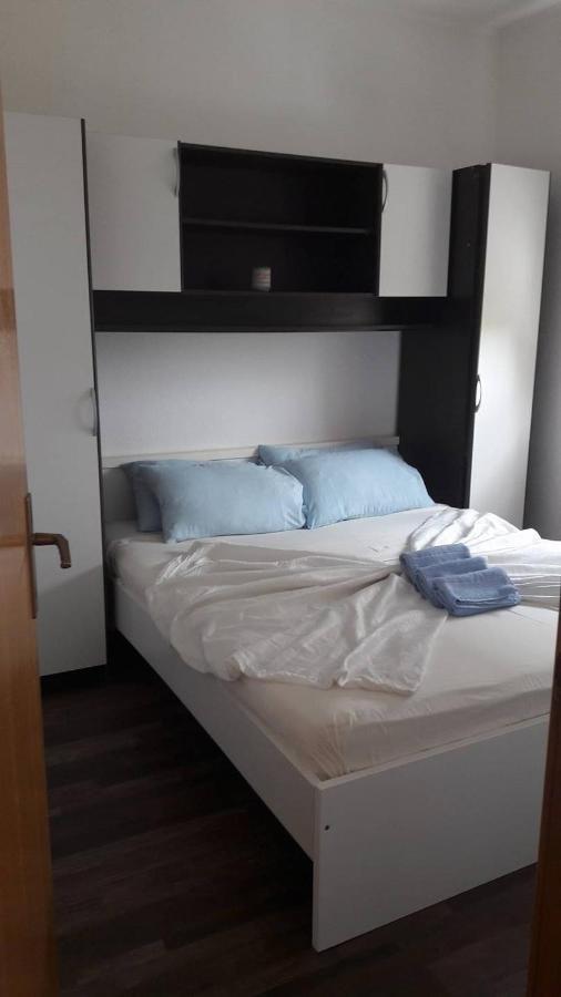 Apartments With A Parking Space Nin, Zadar - 13571 Экстерьер фото